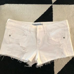 Express white jean short